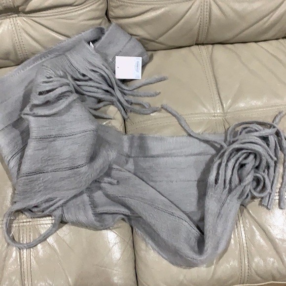 Lauren Conrad scarf grey LC new - Picture 6 of 6